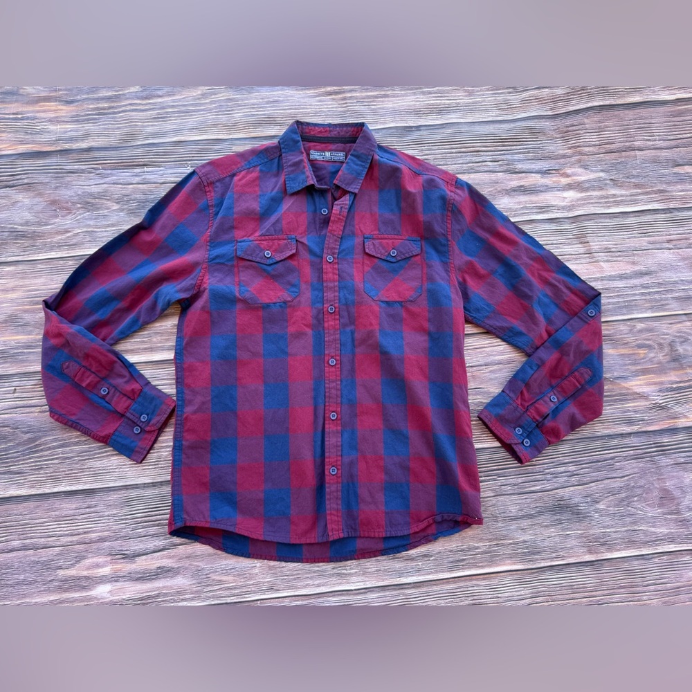 GUC Massive Apparel Men Sleeve Plaid Button-Up SZ Med Long